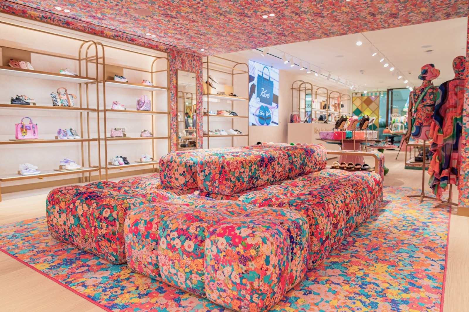 Kurt Geiger Dadeland, Miami, Interior (6)(1)