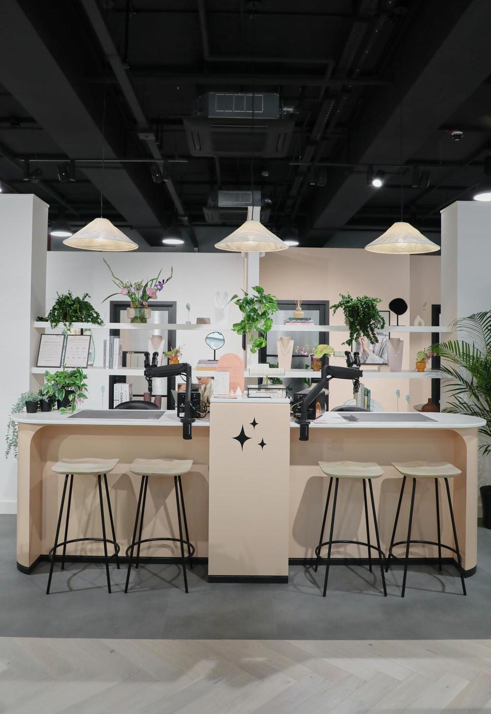 Astrid & Miyu, Spitalfields, project photo 2