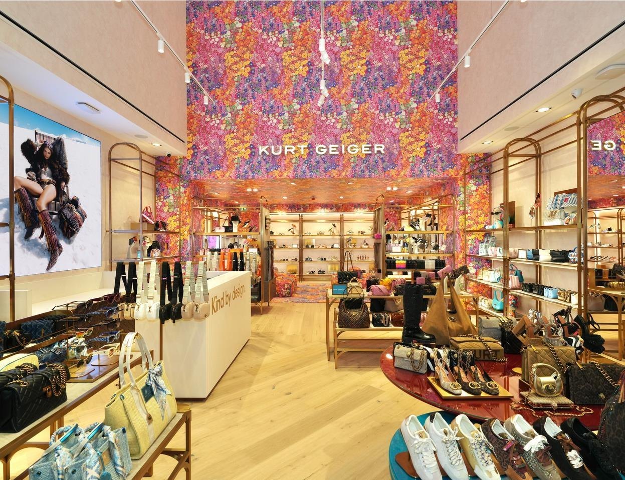 Kurt Geiger, Bicester Village, project photo 4